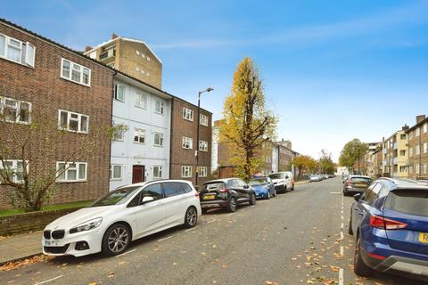 2 bedroom flat to rent, Lowth Road, SE5