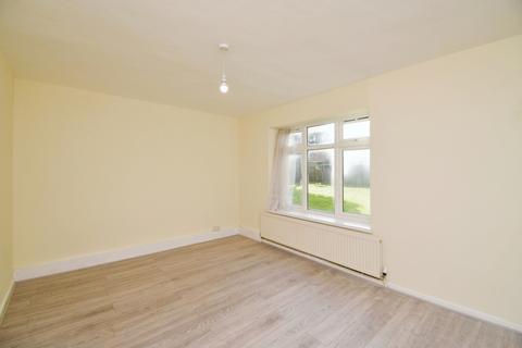 2 bedroom flat to rent, Lowth Road, SE5