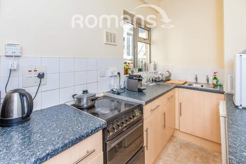 1 bedroom flat to rent, Beauford Square, Bath