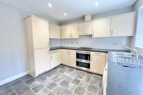 3 bedroom end of terrace house to rent, Borough Bridge, Oakhill, MK5 6FY