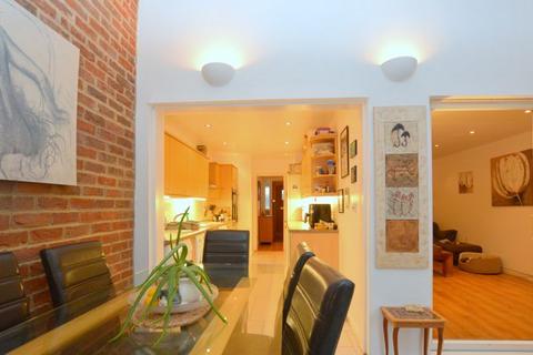 3 bedroom terraced house for sale, Fidler Place, Bushey