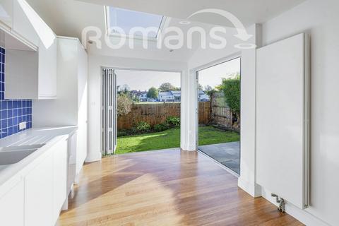 4 bedroom semi-detached house to rent, Nelson Road