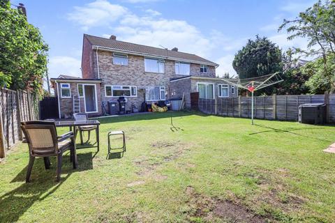 3 bedroom semi-detached house to rent, Parley Road, Bournemouth BH9