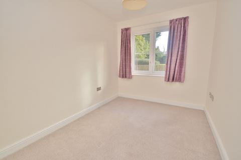 2 bedroom flat for sale, The Retreat, Princes Risborough HP27