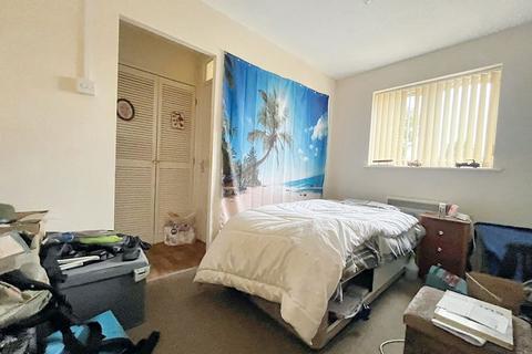 1 bedroom end of terrace house for sale, Maple Close, Gloucester GL2