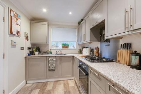 4 bedroom link detached house for sale, Briarfield Close, Bexleyheath DA7