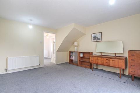 2 bedroom semi-detached house for sale, Buttercup Close, Bedford MK42