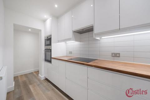 3 bedroom apartment for sale, Crouch Hill, N8