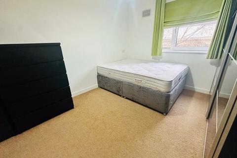 2 bedroom flat for sale, Broad Gauge Way, Wolverhampton WV10