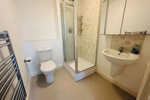 2 bedroom flat for sale, Broad Gauge Way, Wolverhampton WV10