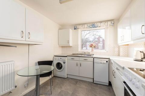 3 bedroom flat for sale, Charminster, Southsea