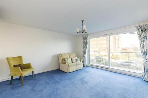 3 bedroom flat for sale, Charminster, Southsea