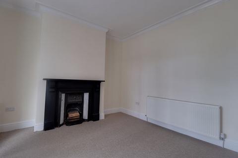 3 bedroom terraced house to rent, Corporation Street, Stafford ST16