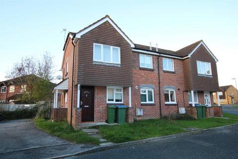 1 bedroom maisonette to rent, Windsor Close, Southwater