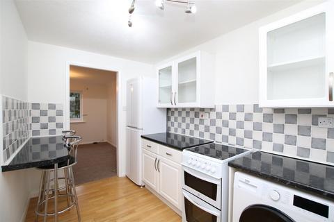 1 bedroom maisonette to rent, Windsor Close, Southwater