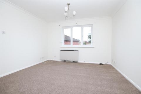 1 bedroom maisonette to rent, Windsor Close, Southwater