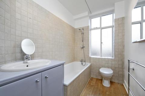 2 bedroom apartment to rent, Oakwood Court, London W14