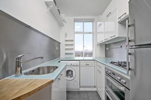 2 bedroom apartment to rent, Oakwood Court, London W14