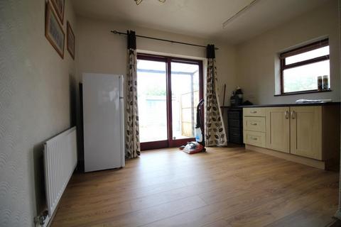 3 bedroom house to rent, Heath Road, Hillingdon