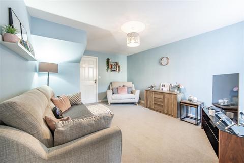 3 bedroom end of terrace house for sale, Orangetip Gardens, Great Park, NE13