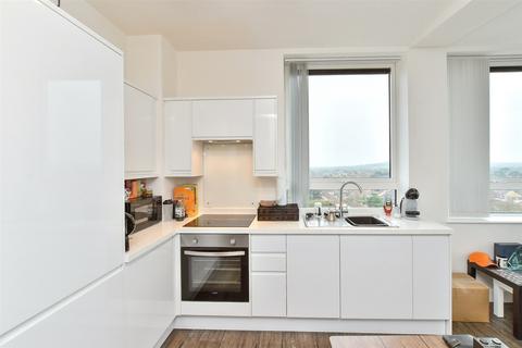 1 bedroom flat for sale, The Causeway, Goring-By-Sea, Worthing, West Sussex