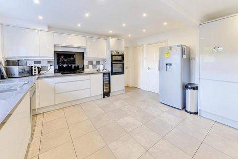 4 bedroom link detached house for sale, Bedford MK41