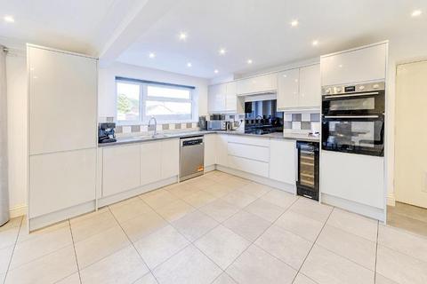 39 Bourneside, Bedford, MK41 7EQ