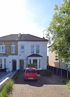 1 bedroom flat to rent, Avenue Road, Westcliff-On-Sea, Essex, SS0 7PW