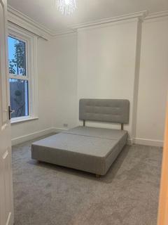 1 bedroom flat to rent, Avenue Road, Westcliff-On-Sea, Essex, SS0 7PW