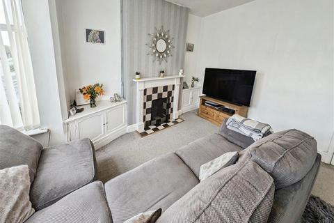 3 bedroom end of terrace house for sale, Burgass Road, Thorneywood, Nottingham, NG3 6JP