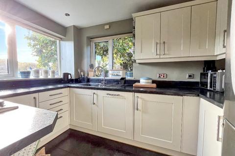 15 Osprey Gardens, South Croydon, CR2 8TB