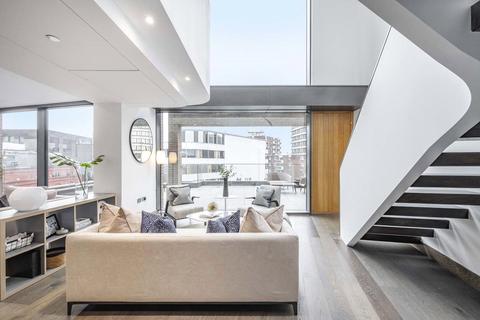 2 bedroom duplex for sale, Hanway Street, Fitzrovia, London, W1T