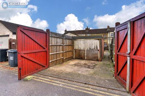 2 bedroom terraced house for sale, Hitchin Road, Arlesey, SG15 6SA