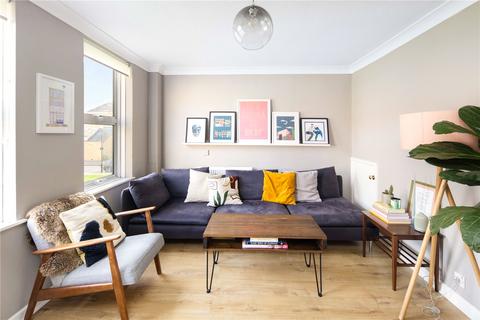 14 Walton Close, London, E5 0BZ