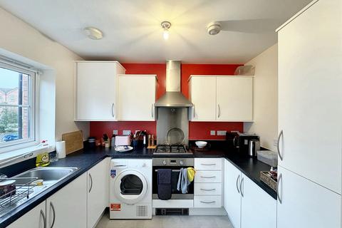 2 bedroom house to rent, Roys Place, Taunton TA2