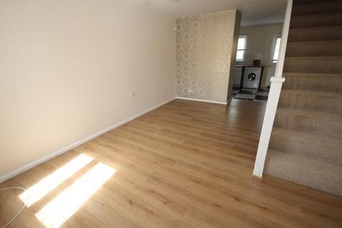 2 bedroom terraced house to rent, Glasgow G20