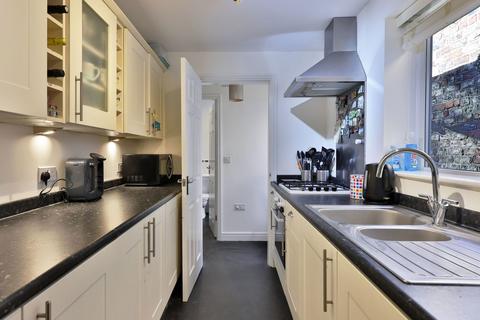 2 bedroom terraced house for sale, Baker Street, York YO30