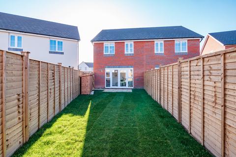 3 bedroom house to rent, at Isleport Grove, Barley Street, Highbridge, TA9 4FD TA9