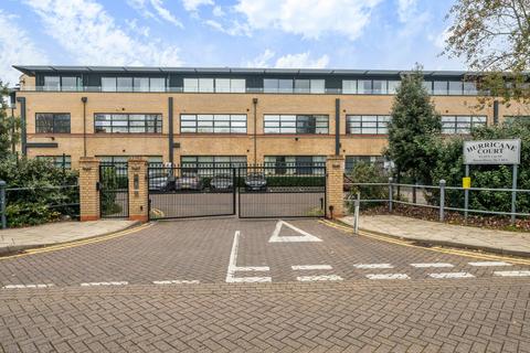 1 bedroom apartment for sale, Heron Drive, Slough, Berkshire