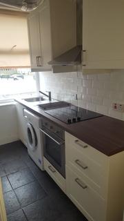 2 bedroom flat to rent, Roneo Corner, Hornchurch, Essex, RM12