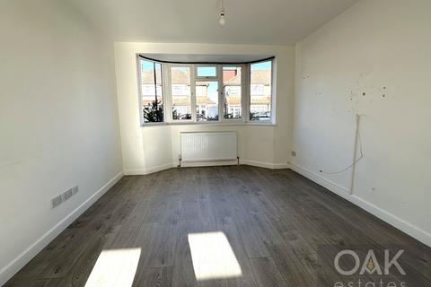 3 bedroom semi-detached house to rent, Cunningham Avenue, Enfield EN3