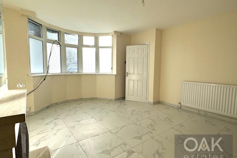 3 bedroom terraced house to rent, St. Edmunds Road, London N9