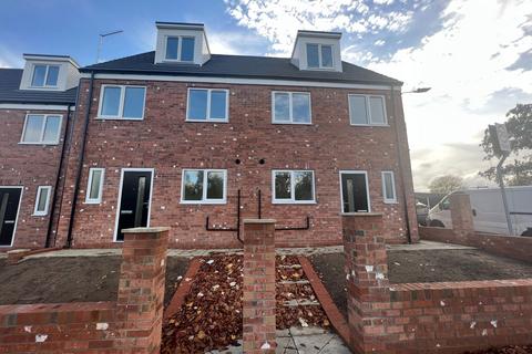 4 bedroom semi-detached house to rent, R2R - 001A Doncaster Road, Denaby Main, Doncaster