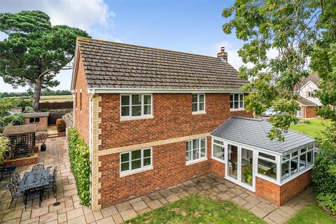 4 bedroom detached house for sale, Harpitt Close, Willand, Cullompton