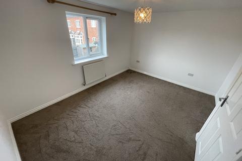 3 bedroom townhouse to rent, LOWER GORNAL -  Goodrich Mews