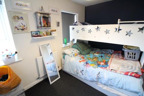 3 Azure Walk, Nuneaton, CV10 9GQ