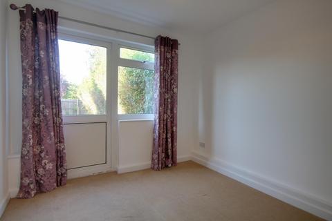 3 bedroom terraced house for sale, Helmsdale Close, Berkshire RG30