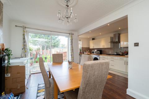 4 bedroom semi-detached house to rent, Harcourt Field, Surrey SM6