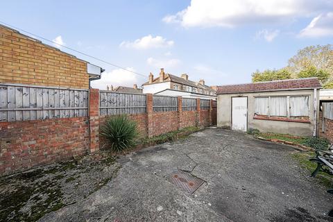 3 bedroom terraced house for sale, Bond Road, Mitcham CR4