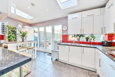 37 Albert Road, Mitcham, CR4 4AL